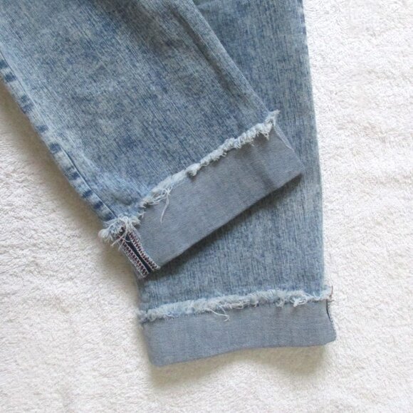 TORRID JEANS Size 14 Cuffed Boyfriend Crop Denim - Picture 5 of 7